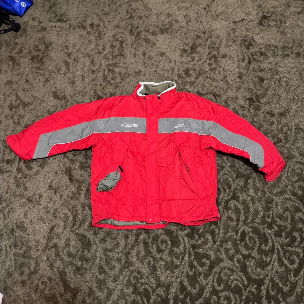 Columbi Puffer Jacket in Red and Gray